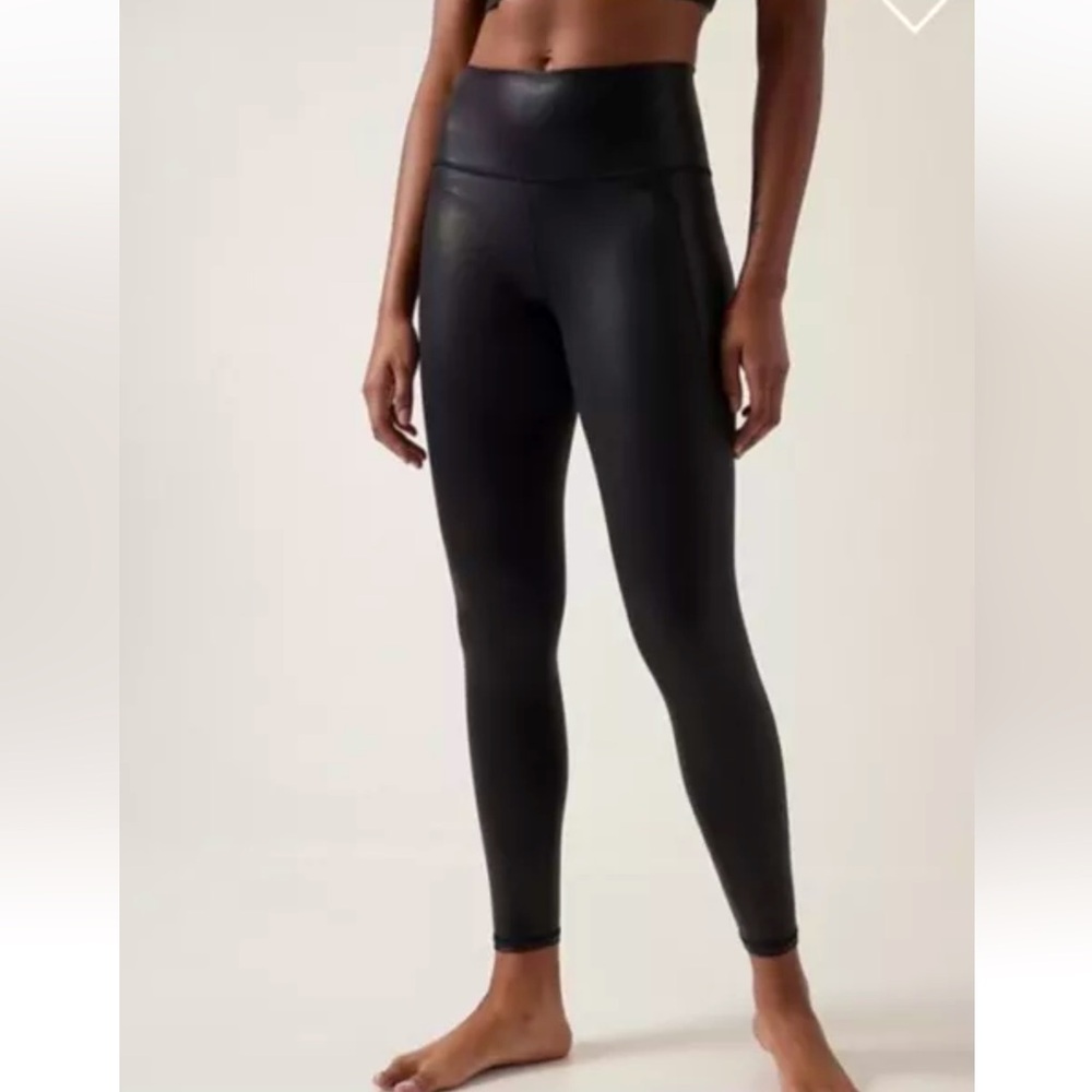 ATHLETA Salutation Stash Shine Tight Legging Black High Rise Small - worn once